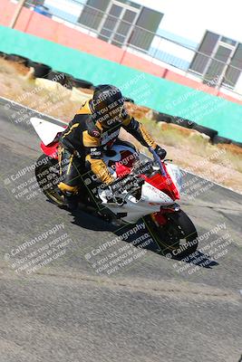 media/Oct-15-2022-TrackXperience (Sat) [[8f70b8b0be]]/Group 2/session 2 turn 3 and 4/